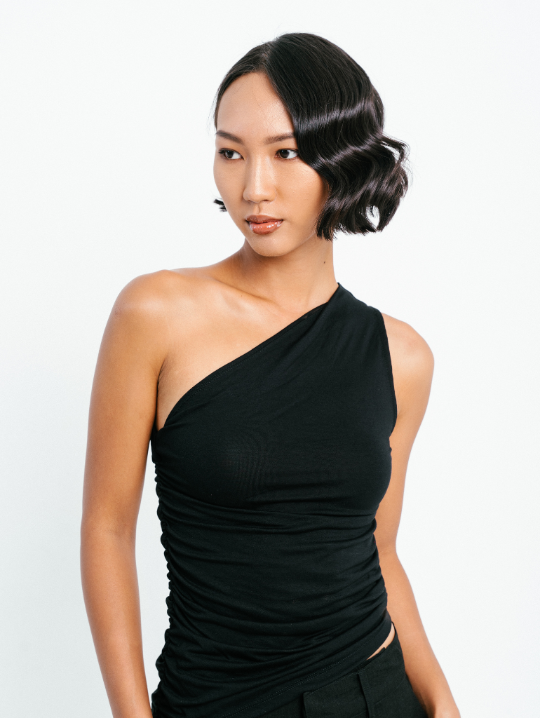 Hale One Shoulder Top in Black